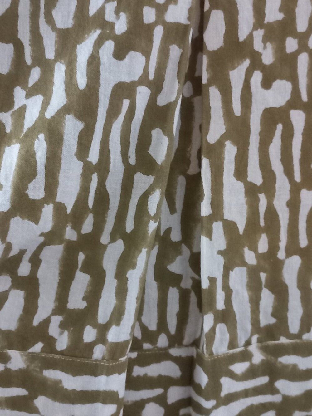 MIRTH (ANTHROPOLOGIE) cotton khaki print blouse - Picture 7 of 13